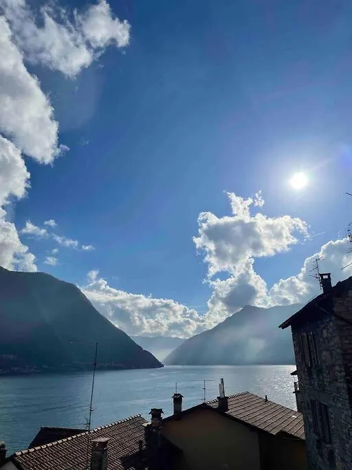 Fantasti-Casa Al Lago Colonno 0*,  Italien